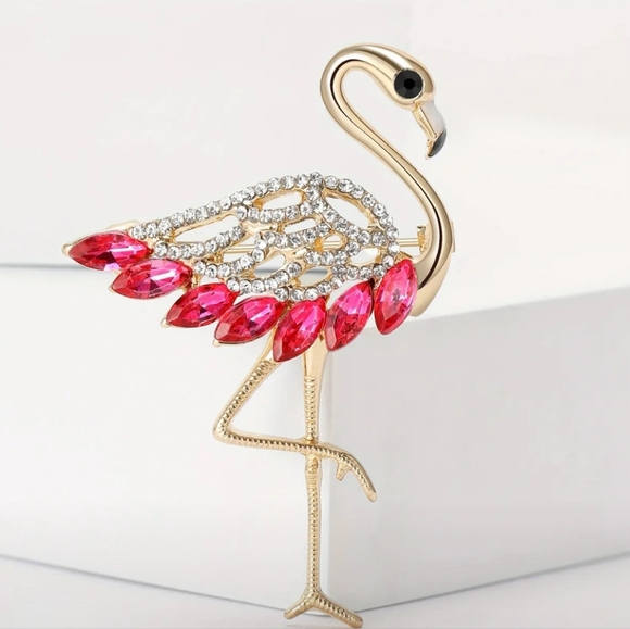 Flamingo Brooch Pin With Sparkling Rhinestones - Picture 1 of 5